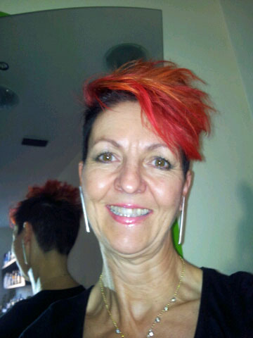 Logo Hair in Hand